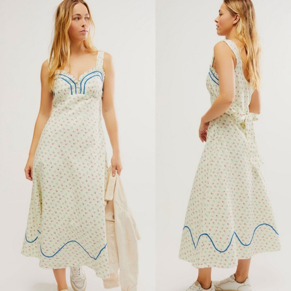 Free People Dresses & Skirts - Free People Sweet Hearts Midi Ivory Floral Ruffles Dress Size S